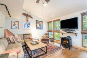 Experience mountain views in this spacious 3-bedroom Telluride Lodge #423 Telluride